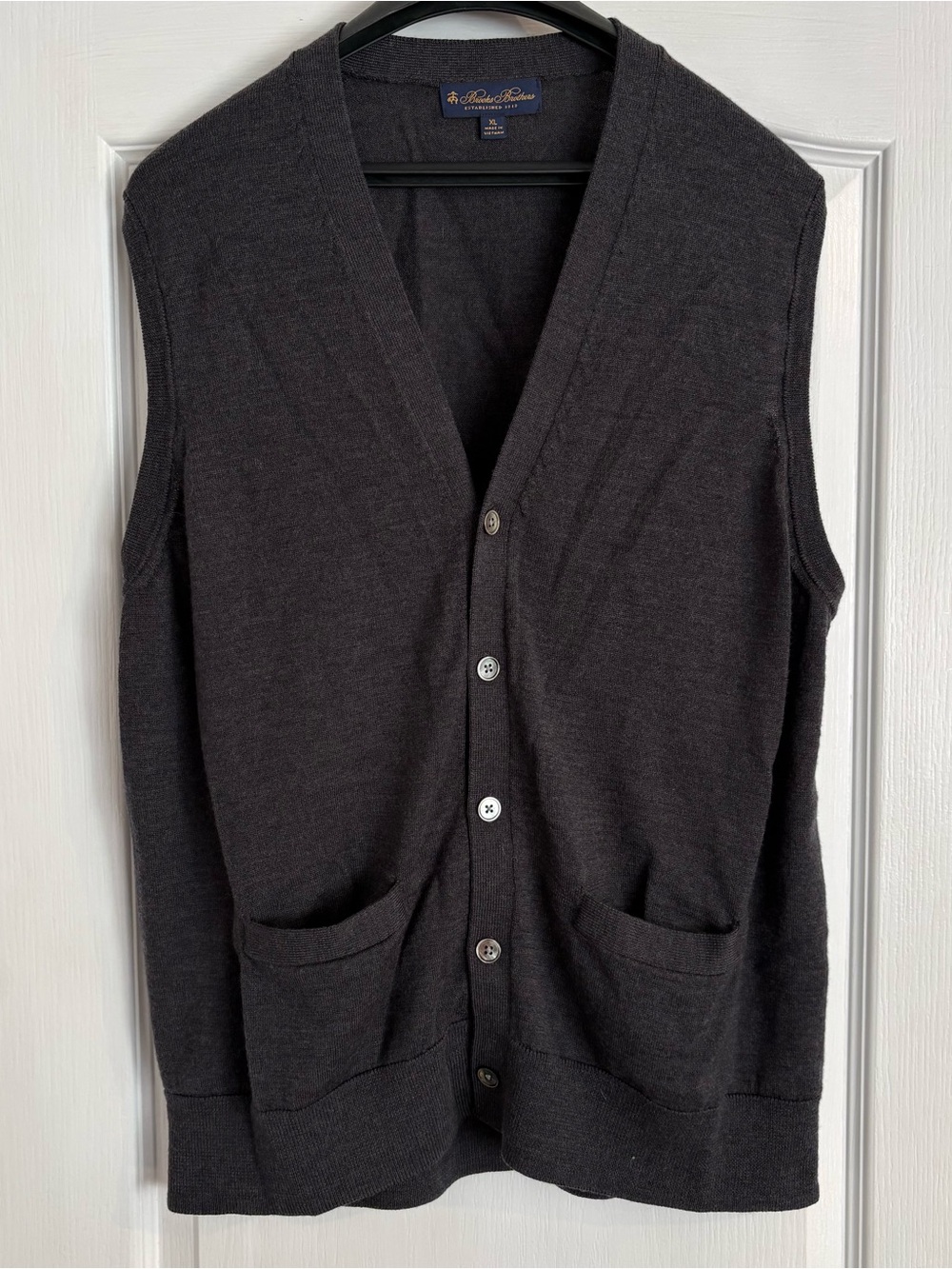Brooks brothers Men's dark grey Button-Front Wool Vest
